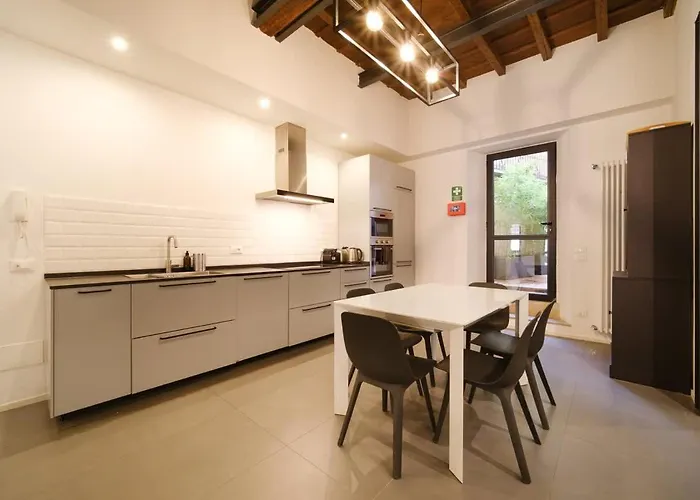 Golden House Buddyrent * Roma