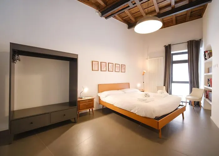 Apartment Golden House Buddyrent Rome